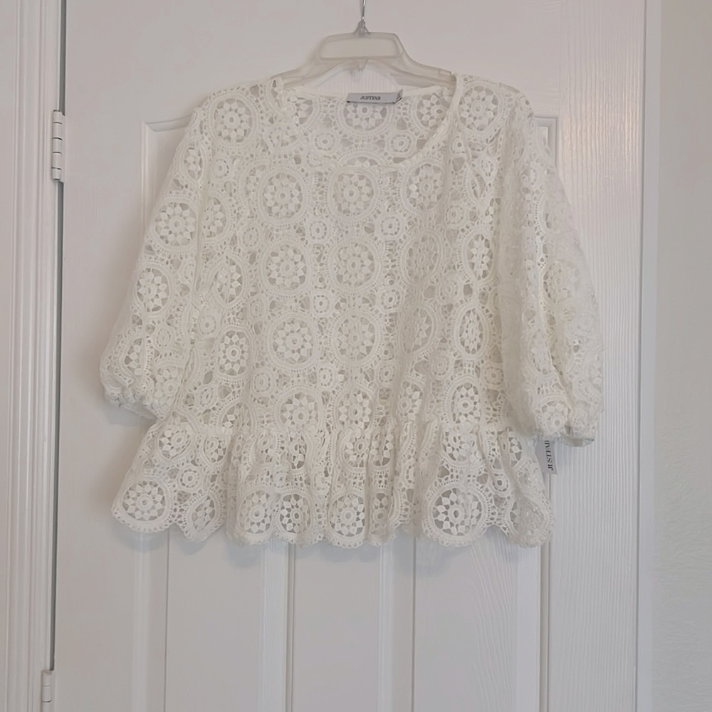 Ivory crochet crop top